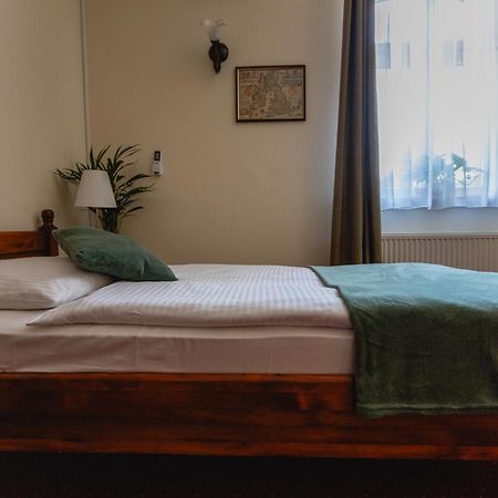Hotel Aslan Tarnowskie Góry Exteriör bild